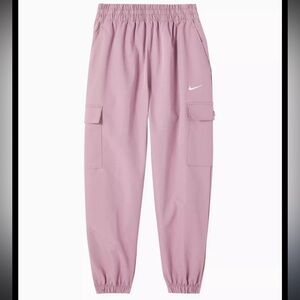 Nike Cargo Jogger Pants